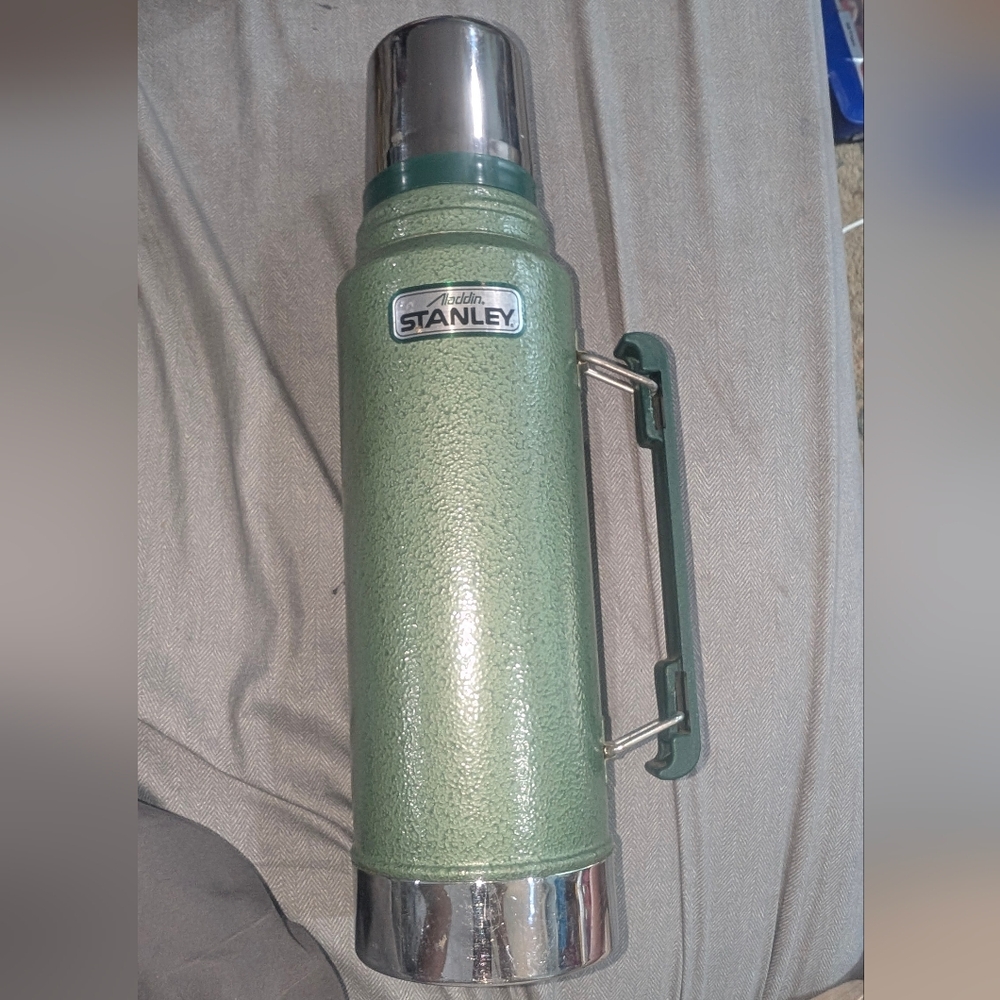 Stanley A944DH Aladdin 1996 Green Quart Thermos V Good Cond